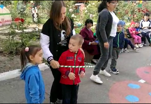 Спортивное развлечение с участием родителей «Папа, мама, я — спортивная семья»