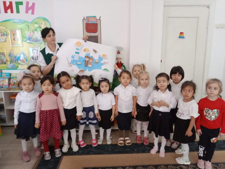 Көрме: «Тәуелсіздіктің сырлы бояулары» (шығармашылық әрекет)